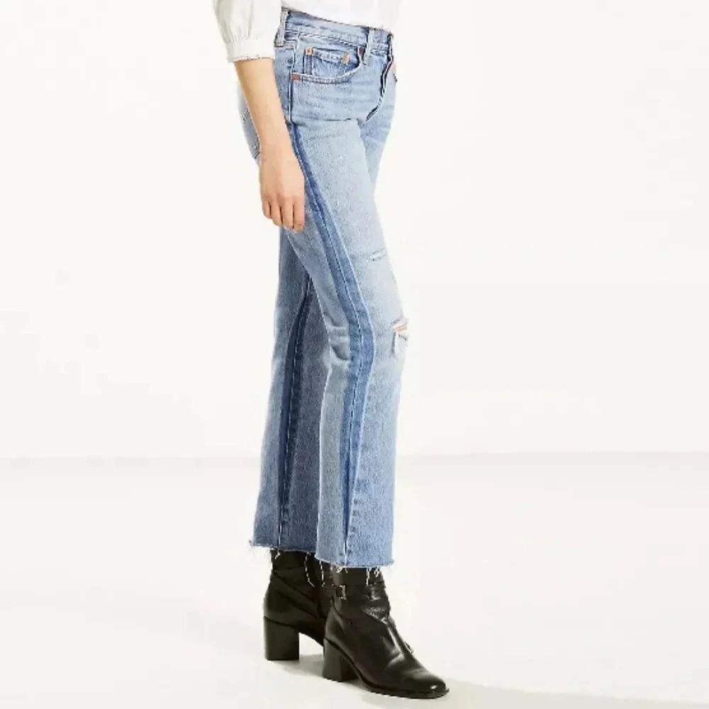 Levi's 501 Original Casual Cropped Distressed Women's Jeans Light Blue Size 25.